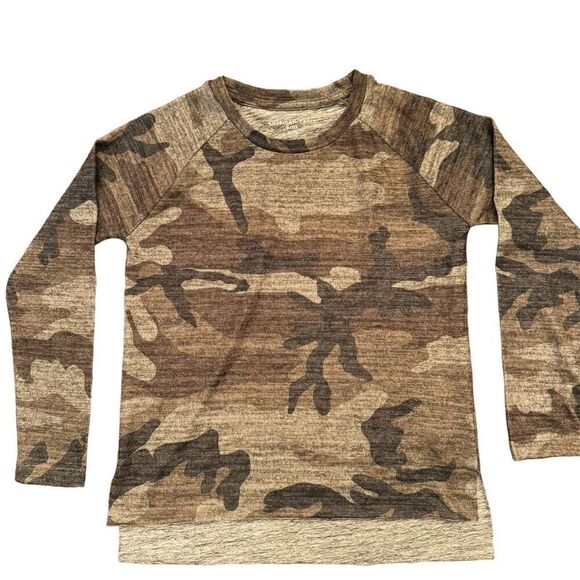 American Eagle Girls‎ Camouflage Raglan Sweater Size 12 Multicolor - Picture 1 of 3